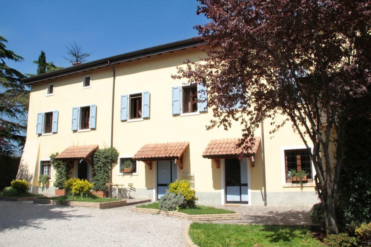 Апартаменты Cason Degli Ulivi Rivoli Veronese Экстерьер фото